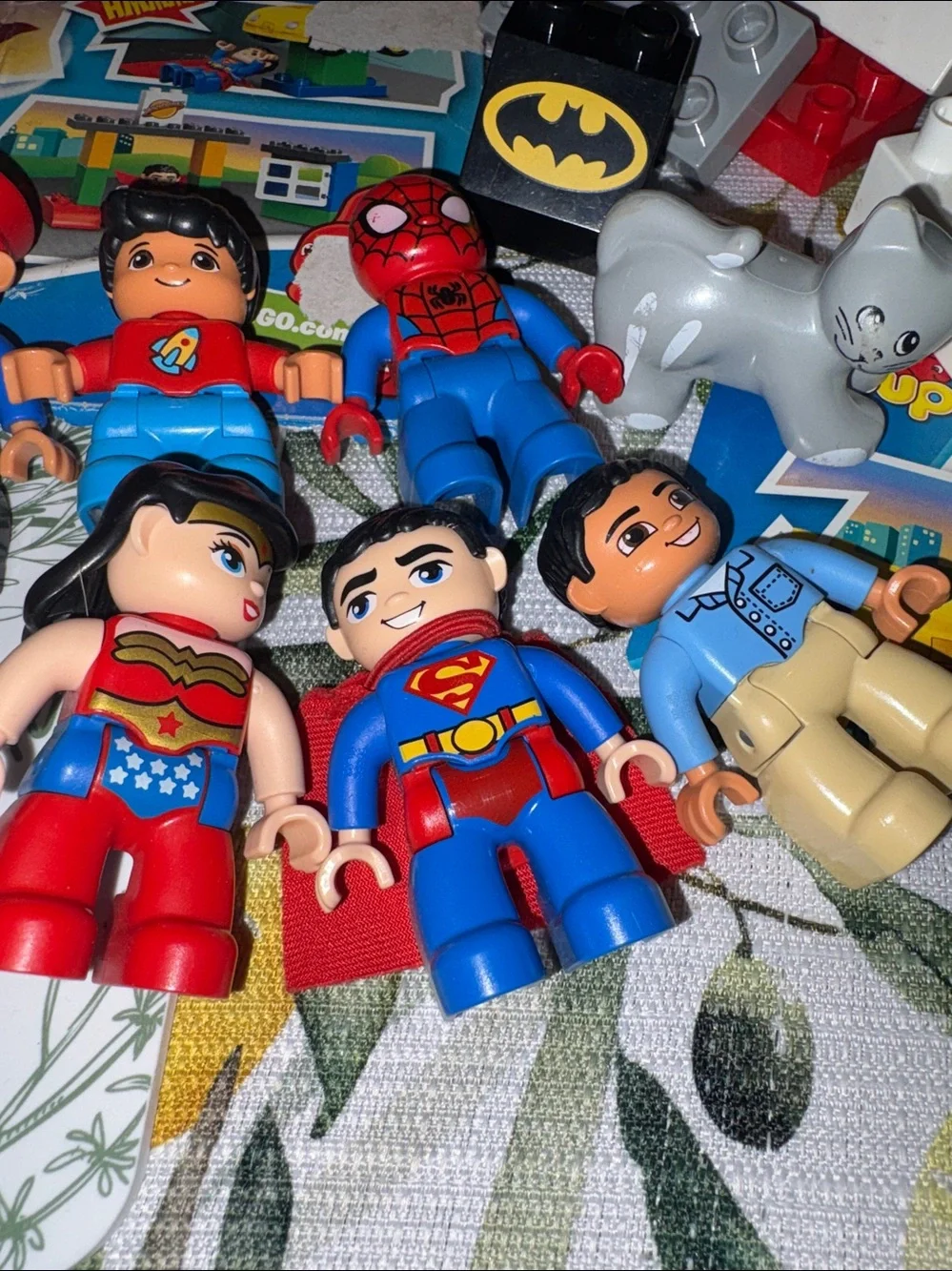 Superhero & Vehicle Mixed Duplo Lego Playset - 12 Figures & 3 vehicles EUC